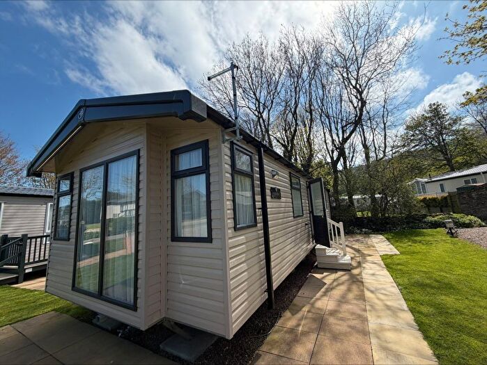 2 Bedroom Park Home For Sale In West Witton, Leyburn, DL8