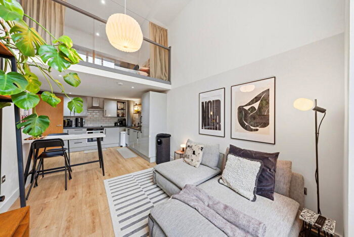 2 Bedroom Duplex For Sale In Albion Works, Manchester, Greater Manchester, M4