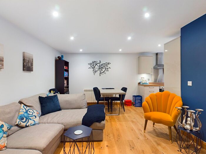 2 Bedroom Flat For Sale In Weybourne House, Whitehart Row, Chertsey, Surrey, KT16