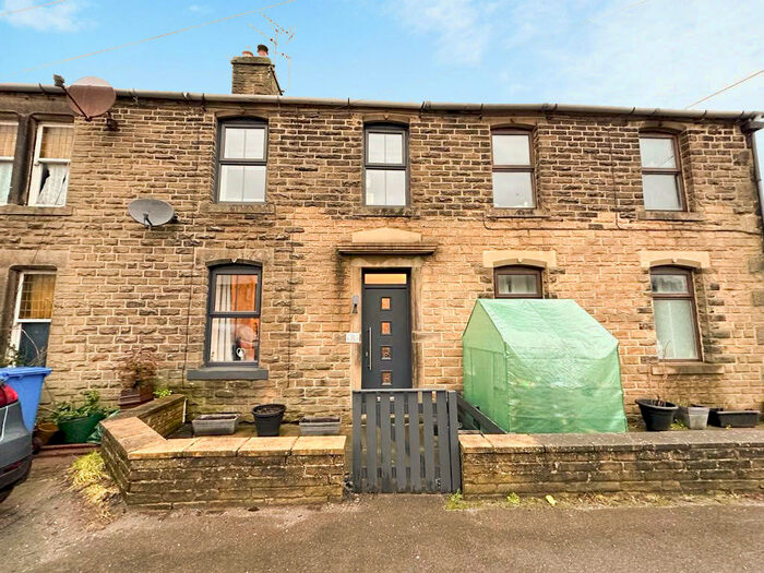 3 Bedroom Terraced House For Sale In Pendle View, Hellifield, BD23