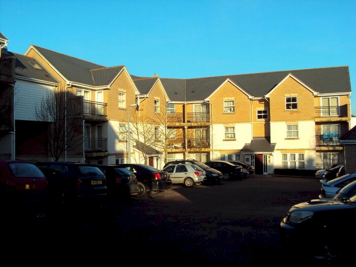 2 Bedroom Flat To Rent In Wallace Road, Colchester, CO4