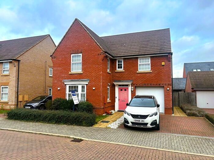 4 Bedroom Detached House To Rent In Lamport Crescent, Brooklands, MK10