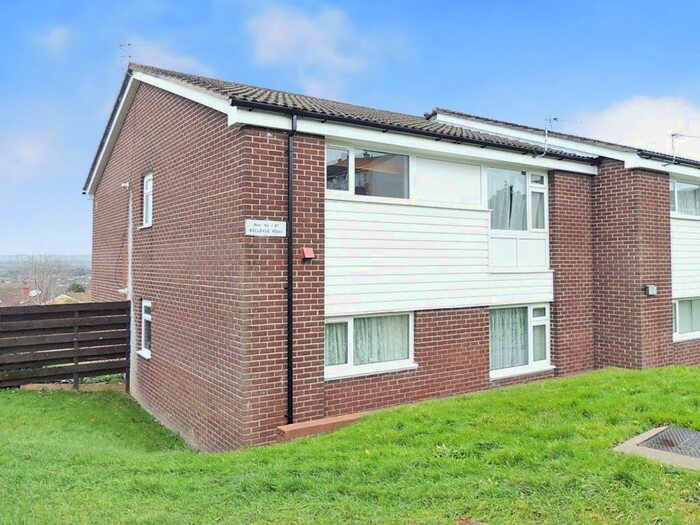 2 Bedroom Flat To Rent In Bellevue Road, Kingswood. Bristol, BS15