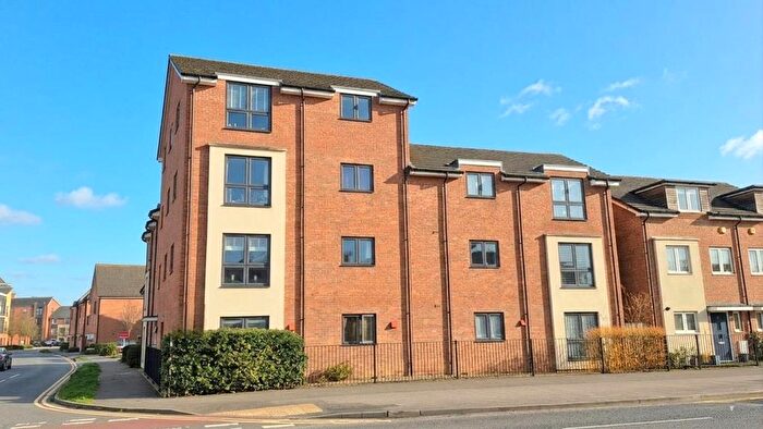 2 Bedroom Flat For Sale In Putman Street, Aylesbury, HP19