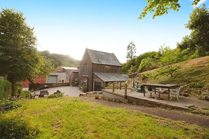 3 Bedroom Detached House For Sale In Station Parade, Todmorden, OL14