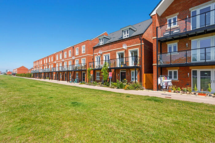 4 Bedroom Town House For Sale In Primus End, Newbury, RG14