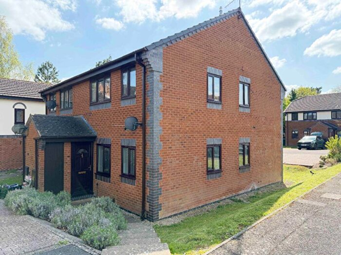 1 Bedroom Maisonette For Sale In Chepstow Close, Stratford-upon-Avon, CV37