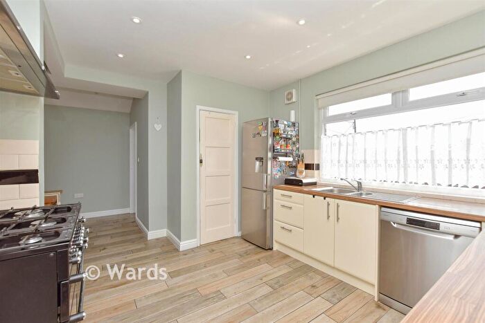 3 Bedroom Detached House For Sale In Oak Lane, Minster, Sheerness, Kent, ME12
