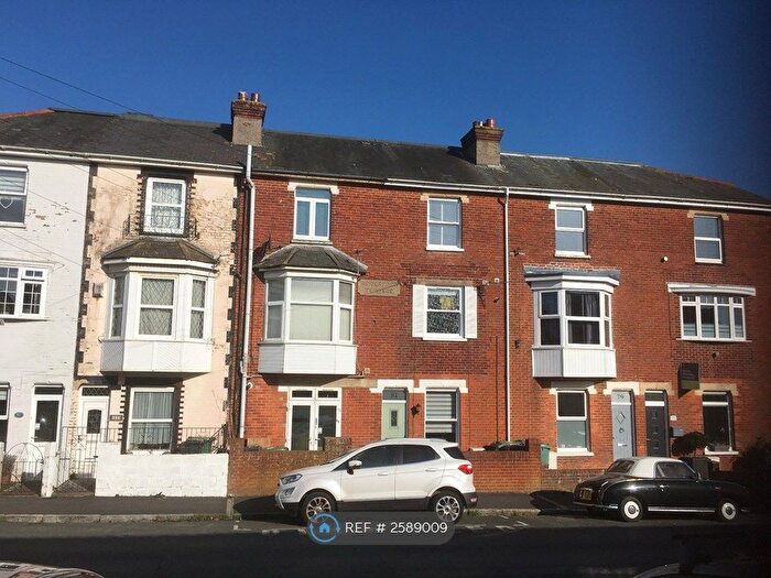 3 Bedroom Terraced House To Rent In Bellevue Road, Cowes, PO31