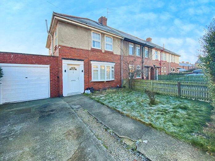 3 Bedroom Property To Rent In Tennyson Avenue, York, YO30
