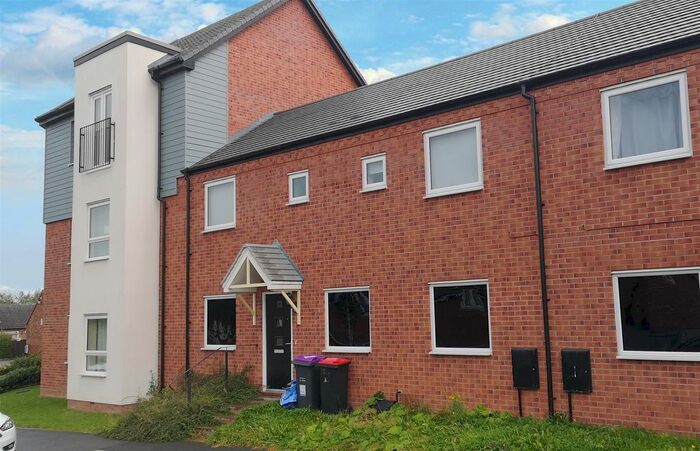 1 Bedroom Flat To Rent In Ferridays Fields, Woodside, Telford, TF7