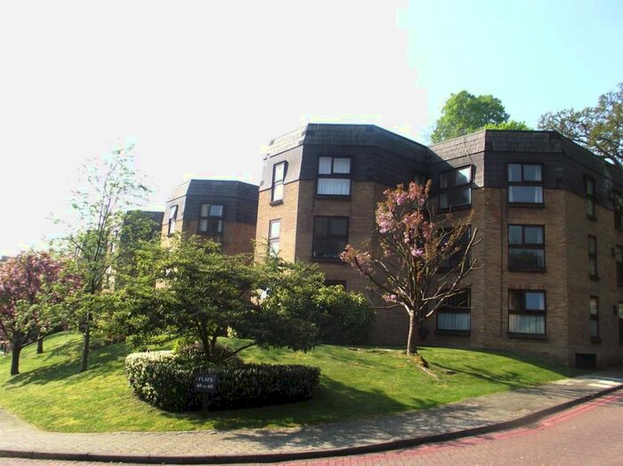 2 Bedroom Apartment To Rent In Godalming, GU7