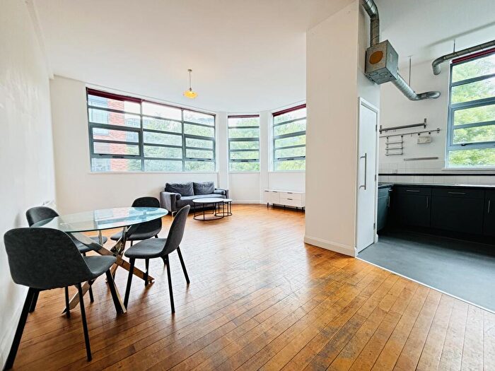 2 Bedroom Flat To Rent In Tobacco Factory Phase, M4