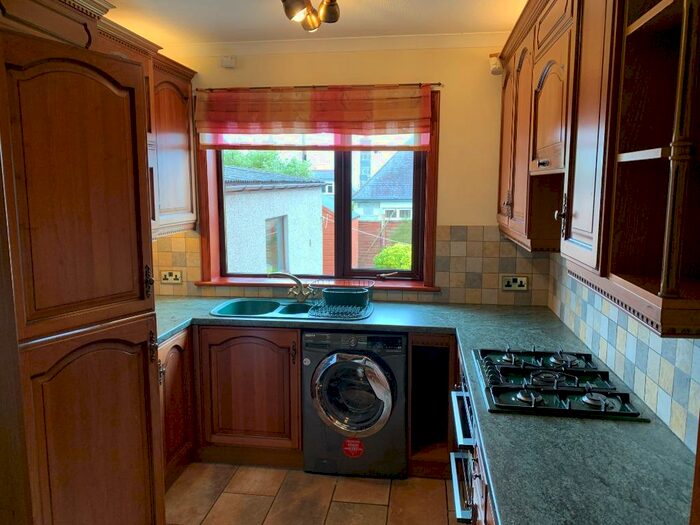 3 Bedroom Semi-Detached House To Rent In Raeden Park Road, Aberdeen, AB15