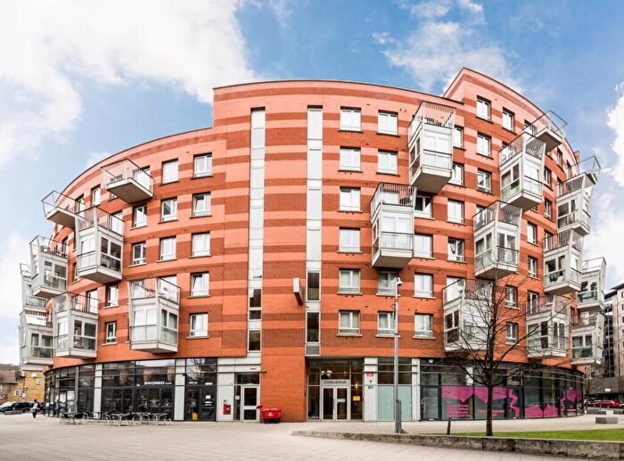 1 Bedroom Flat To Rent In Buckler Court, Eden Grove, London, N7