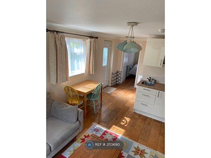 1 Bedroom Flat To Rent In Girton, Girton, Cambridge, CB3