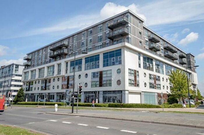 3 Bedroom Apartment To Rent In Beckhampton Street, Swindon, SN1