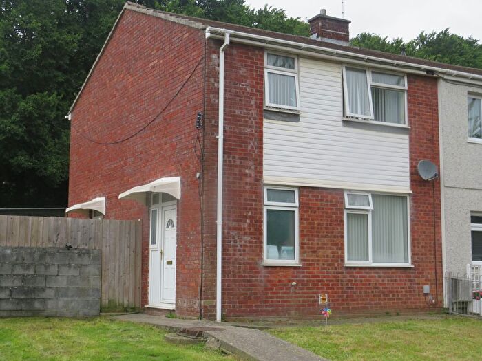 3 Bedroom End Of Terrace House For Sale In Isgraig, Burry Port, SA16