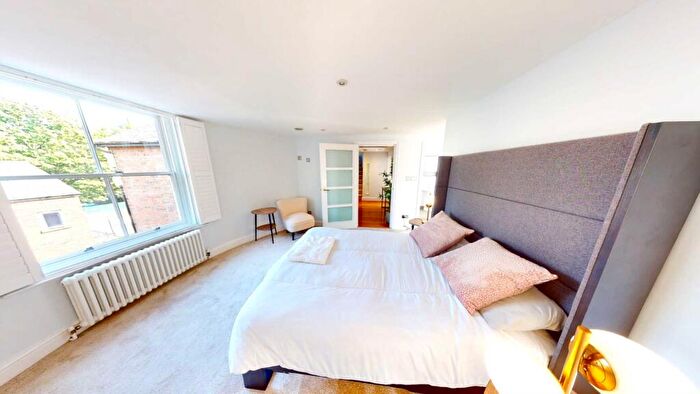 2 Bedroom Duplex To Rent In Clarence Street, Liverpool, L3