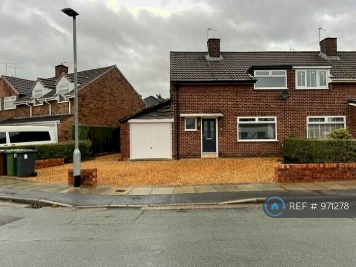 3 Bedroom Semi-Detached House To Rent In Byron Road, Lydiate Maghull, L31