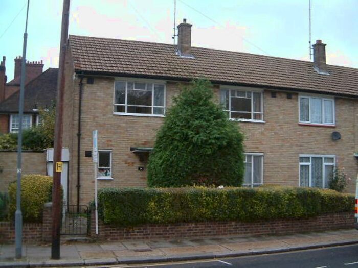 4 Bedroom Semi-Detached House To Rent In Chancellors Road, London, W6