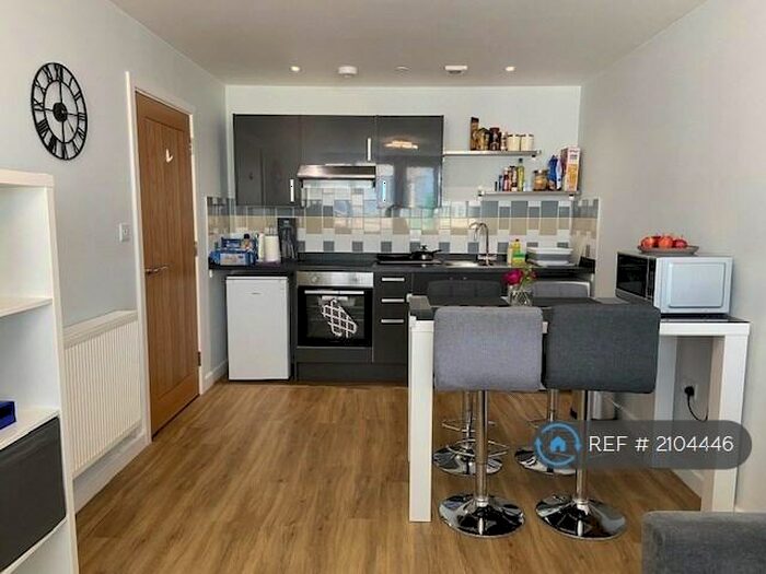2 Bedroom Flat To Rent In Enterprise House, Portsmouth, PO1
