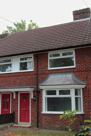 3 Bedroom Terraced House To Rent In Broadoak Road, Wythenshawe, M22