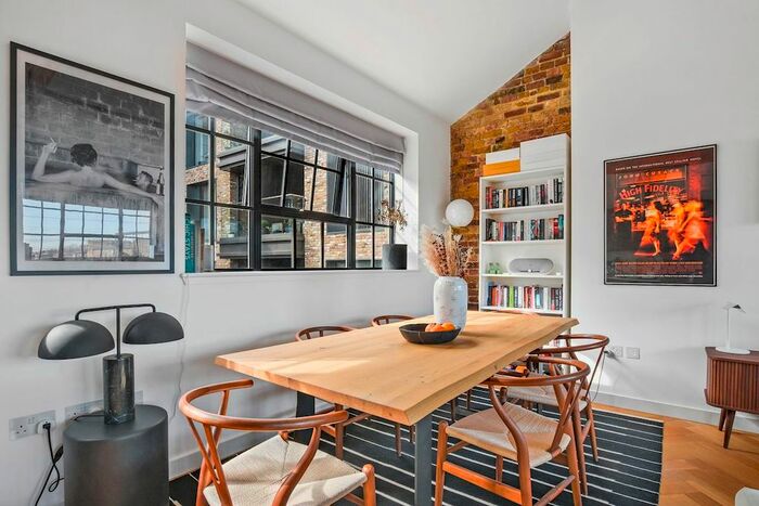 2 Bedroom Flat To Rent In Gloucester Avenue, London, NW1