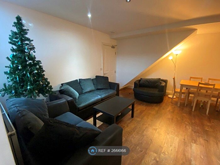 6 Bedroom Maisonette To Rent In Forsyth Road, Newcastle-Upon-Tyne, NE2