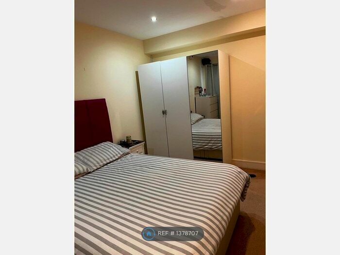 1 Bedroom Flat To Rent In Old Bromley Road, Bromley, BR1