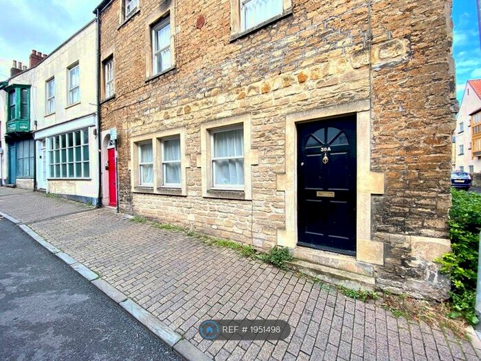 2 Bedroom Flat To Rent In Catherine Street, Frome, BA11