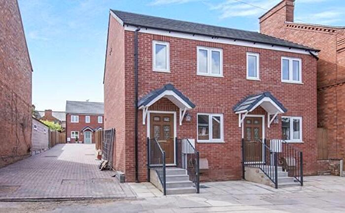 2 Bedroom House To Rent In Lansdowne Road, Aylestone, LE2