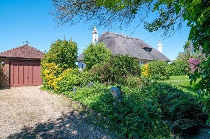 4 Bedroom Detached House For Sale In Coldhill Lane, Lovedean, PO8