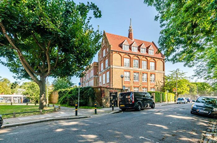 1 Bedroom Flat To Rent In Este Road, Clapham Junction, SW11