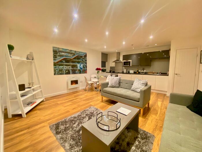 2 Bedroom Flat To Rent In Grove House, 35 Skerton Road, Manchester M16