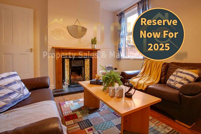 4 Bedroom Terraced House To Rent In Thurlow Road, Leicester, LE2