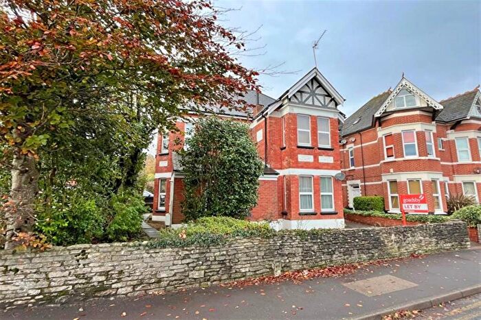 2 Bedroom Flat To Rent In Alum Chine, BH4