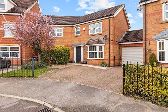 4 Bedroom Detached House For Sale In Maplewood Avenue, Woodlaithes Village, Sunnyside, Rotherham, S66