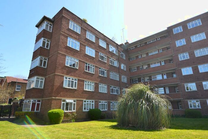 1 Bedroom Apartment To Rent In Kingston Hill, Kingston Upon Thames, Surrey, Uk, KT2