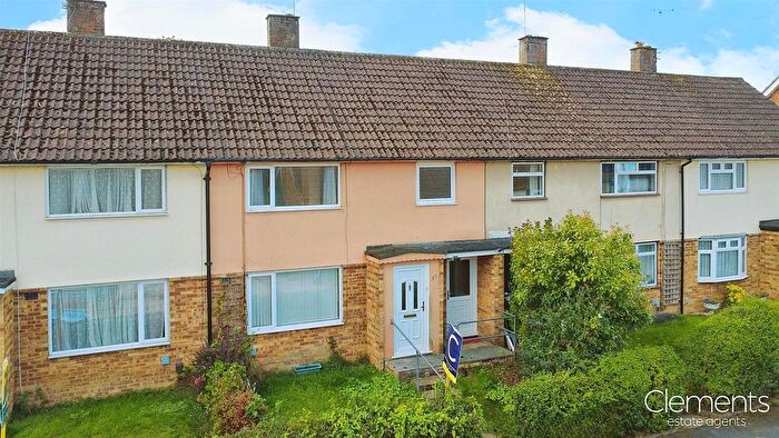 3 Bedroom Property To Rent In Lyne Way, Hemel Hempstead, HP1
