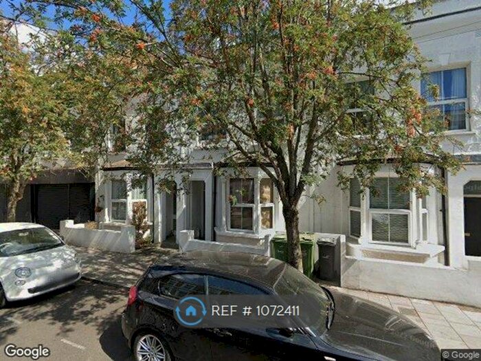2 Bedroom Flat To Rent In Herne Hill, London, SE24