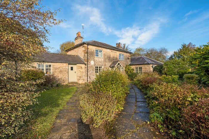 4 Bedroom Detached House For Sale In Compton Verney, Warwick, CV35