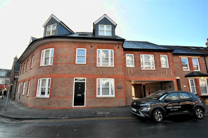 2 Bedroom Flat To Rent In Percy Road, Watford, WD18