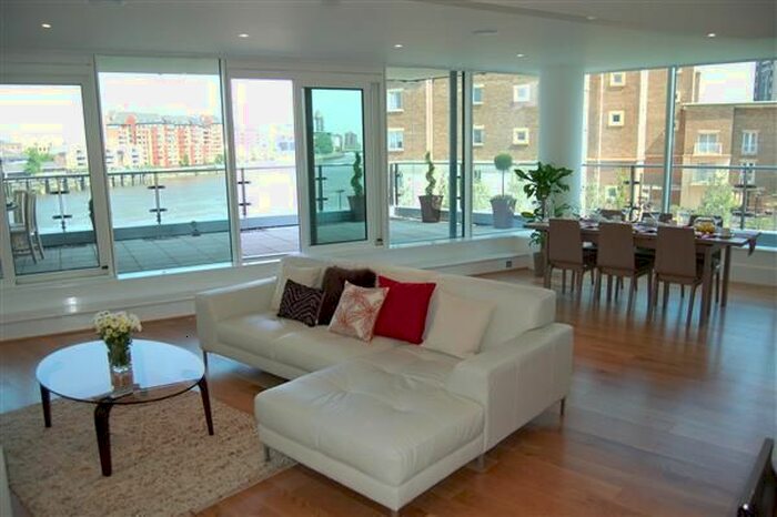 3 Bedroom Flat To Rent In Ensign House, Juniper Drive, Battersea, SW18