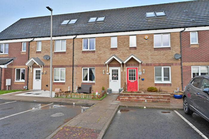 3 Bedroom House For Sale In Barmore Crescent, Bishopton, PA7