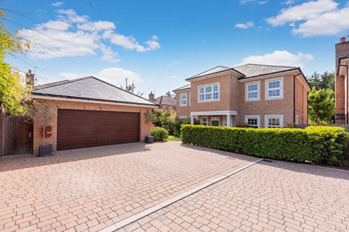 5 Bedroom Detached House For Sale In Littlewick Green, Maidenhead, SL6