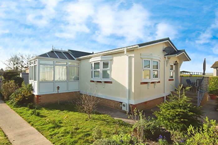 2 Bedroom Mobile/park Home For Sale In Moor Road, Middlezoy, Bridgwater, TA7