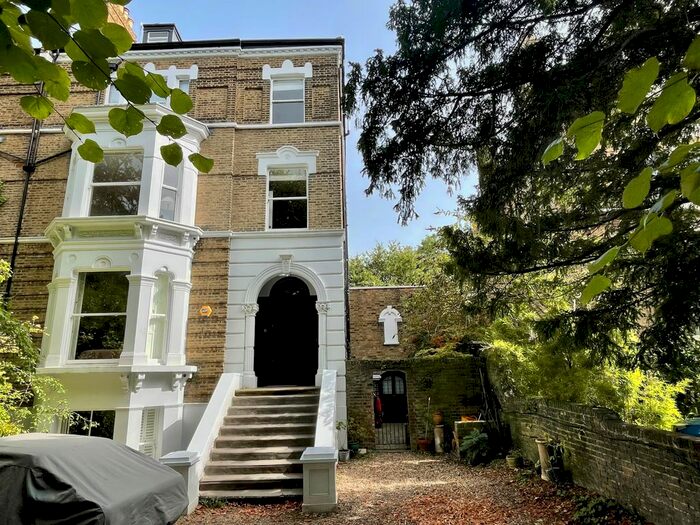 Studio To Rent In Wickham Road, London, SE4