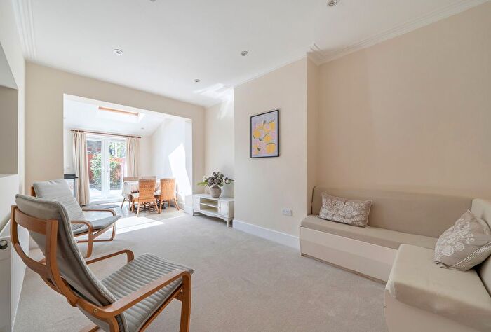 4 Bedroom Terraced House For Sale In Topsham Road, London, SW17