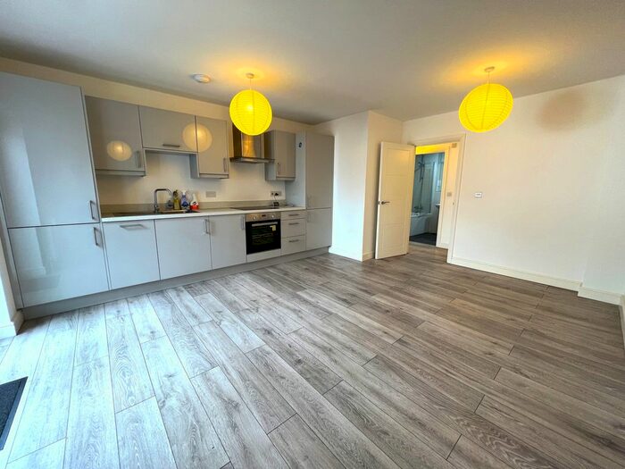 2 Bedroom Flat To Rent In Parker Street, London City Airport, E16